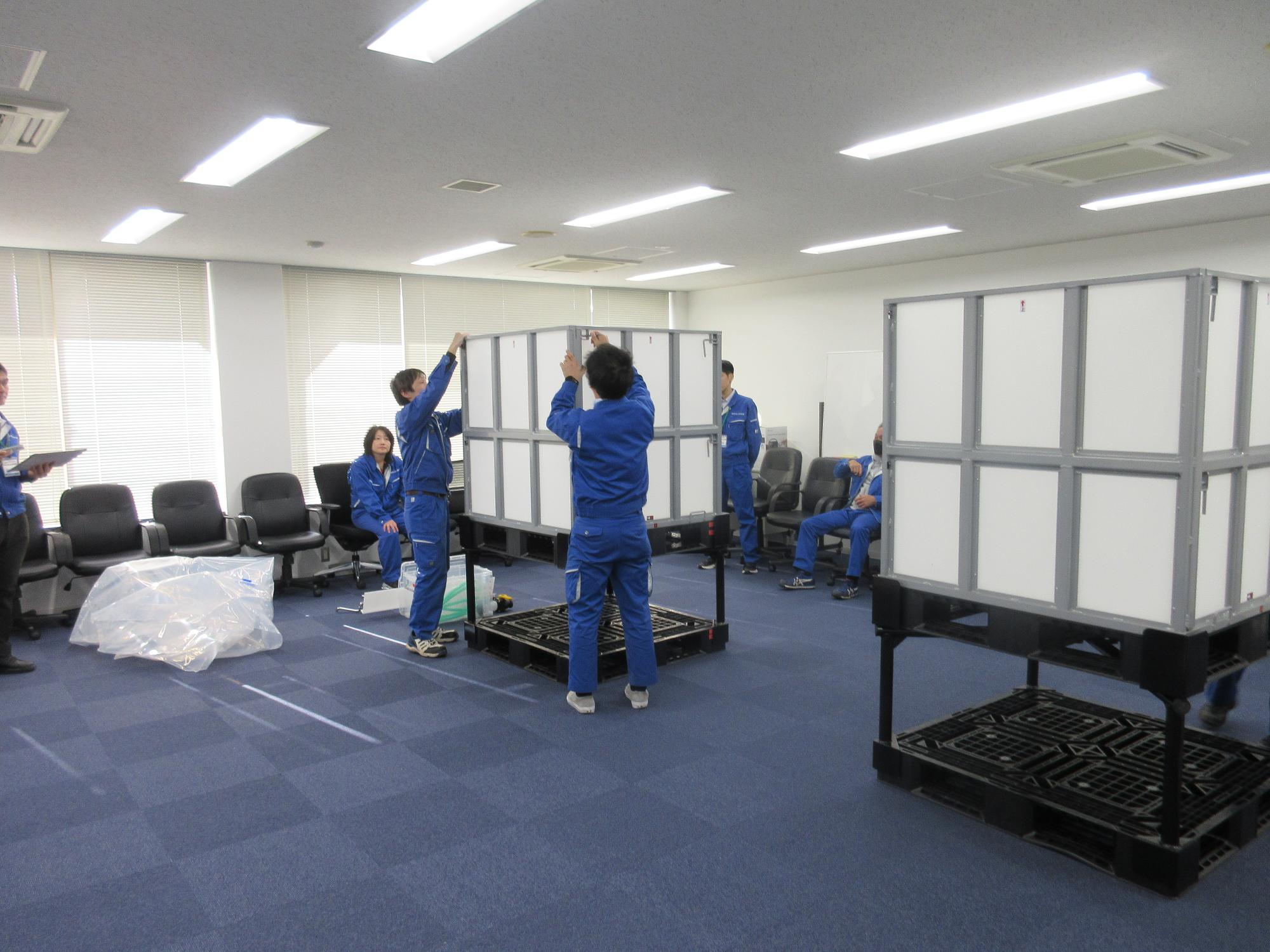 組み立て式給水タンク設置訓練写真4